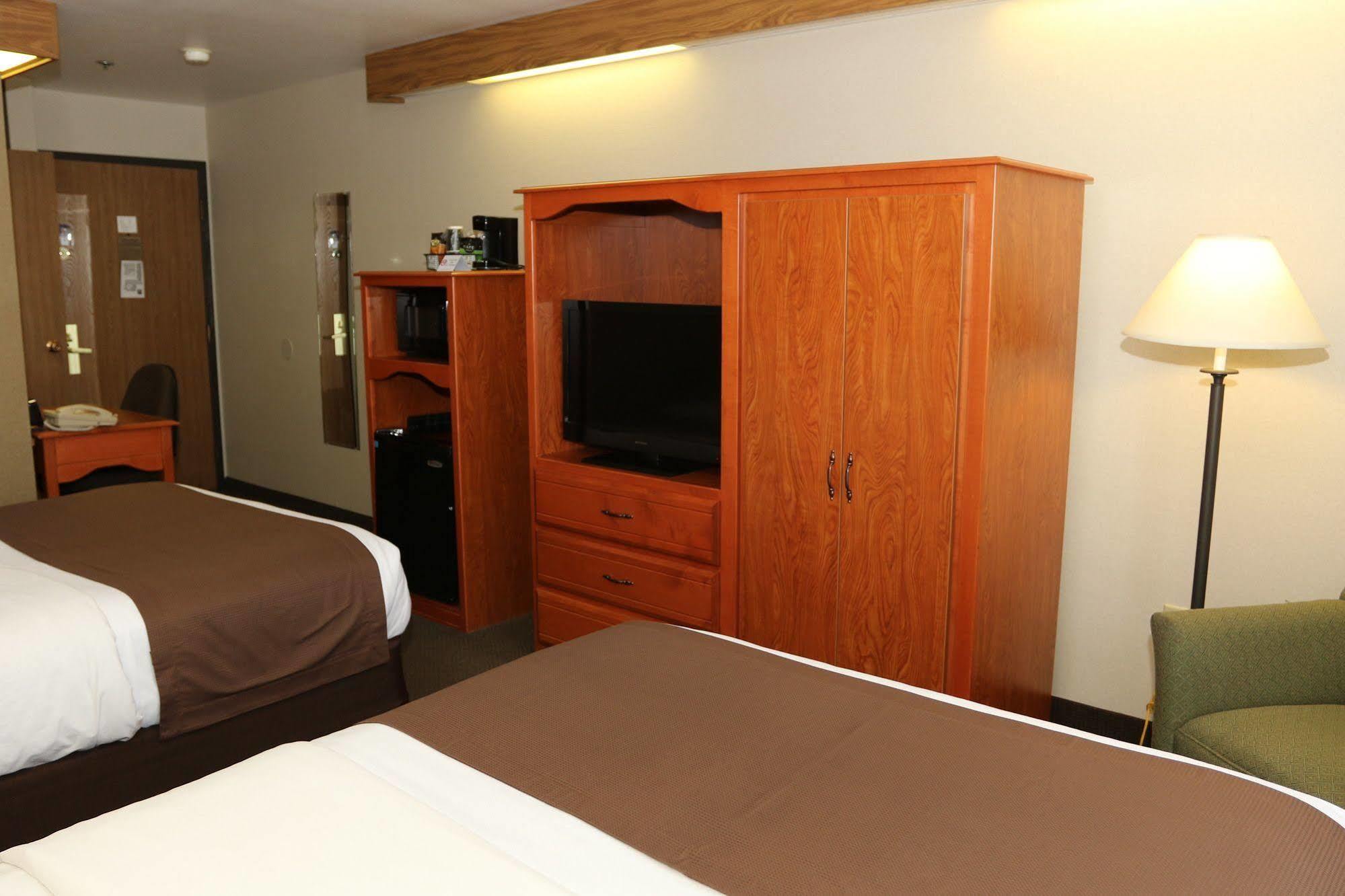 Motel 6 Minot, ND Buitenkant foto